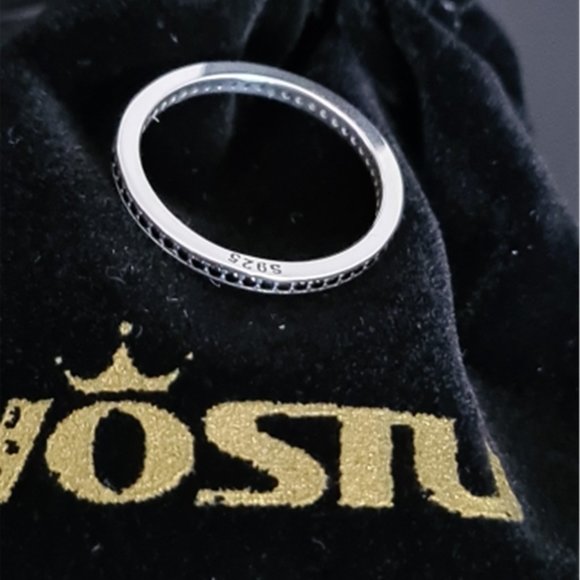 Rings - Picture 3 of 9